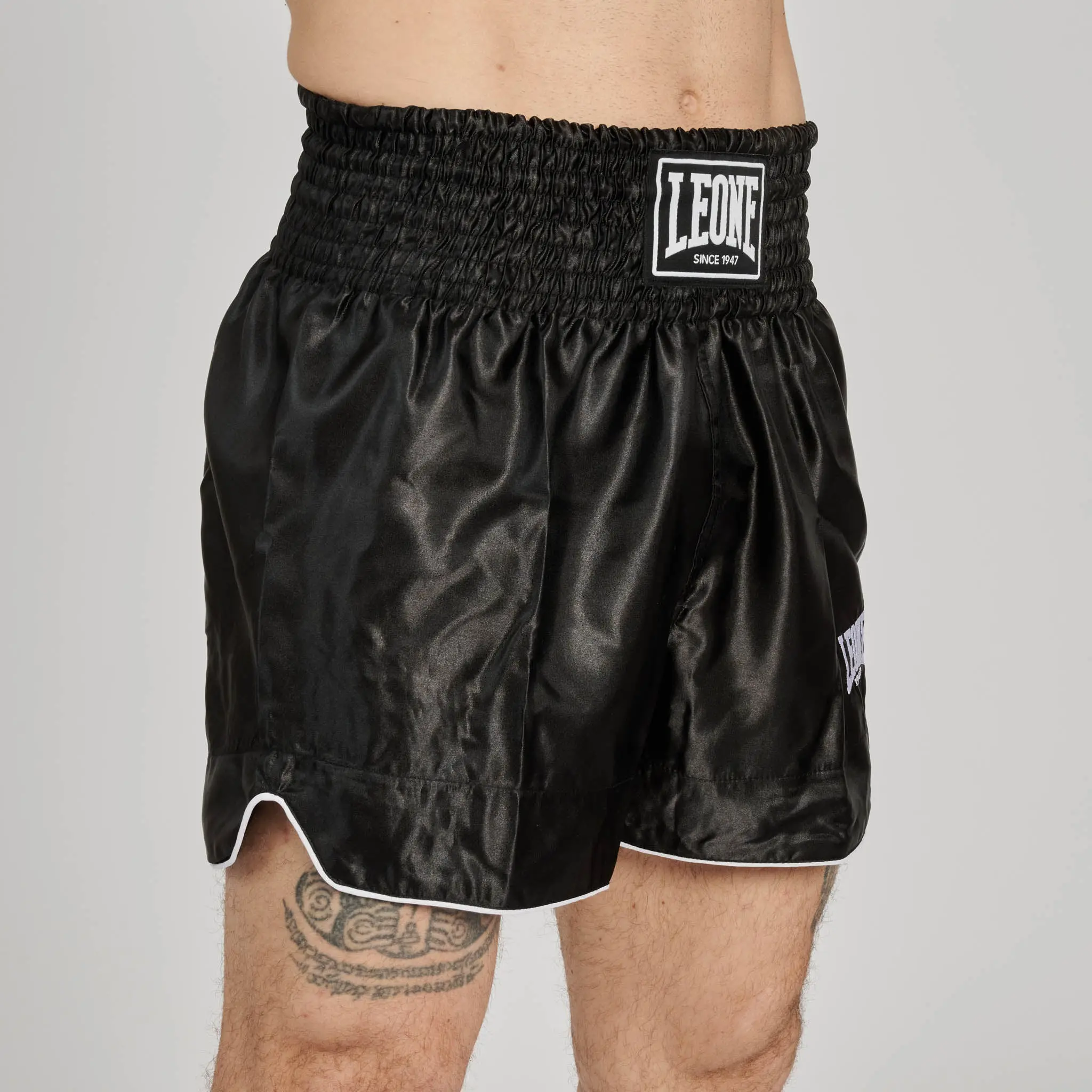 Leone - BASIC THAI SHORTS - Black - Muay Thai Şortu - AB766