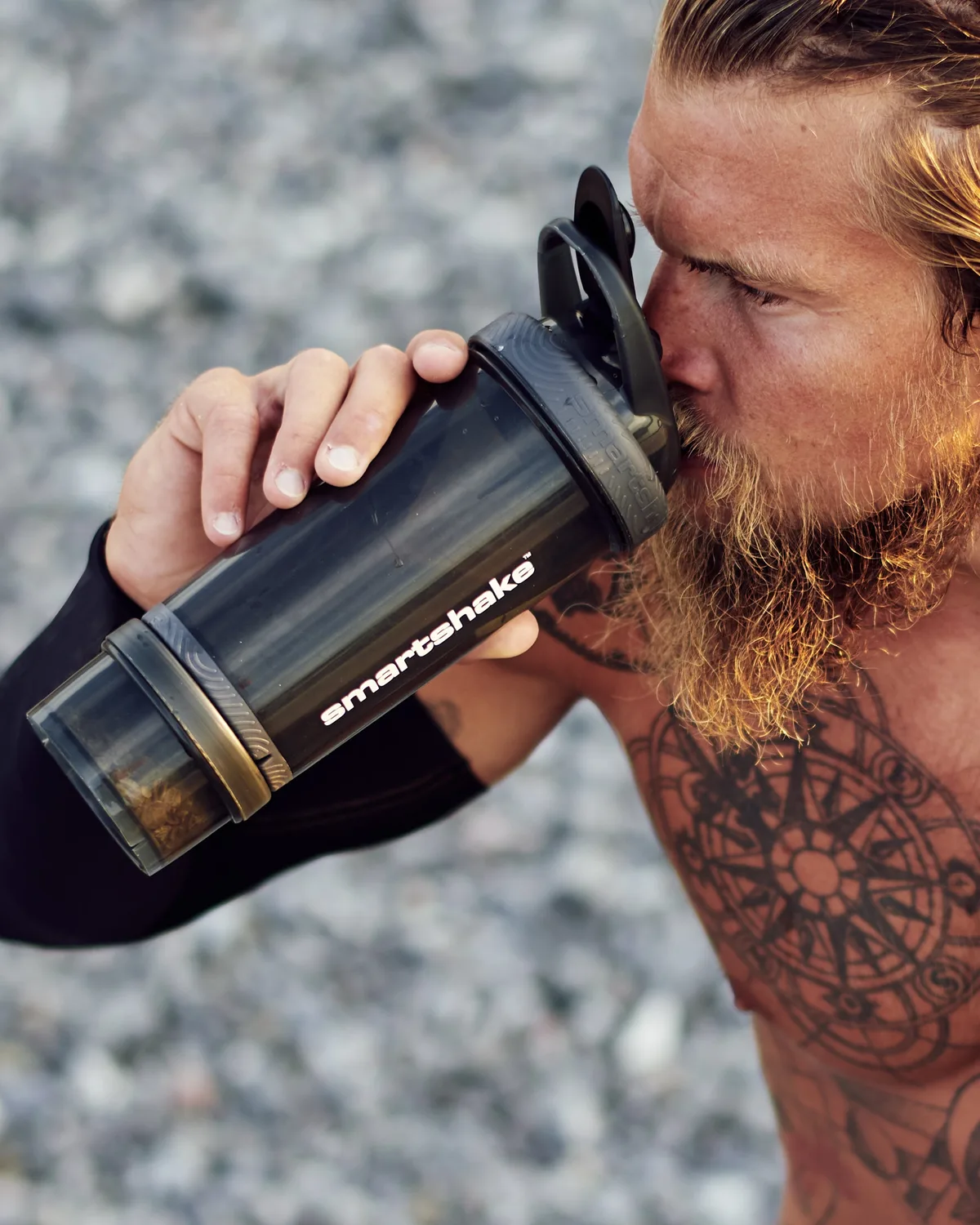 Smart Shake Revive — Черен 750 мл — снимка 2