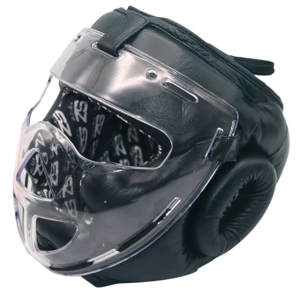 SZ Fighters – Каска с пластмасов протектор – Black