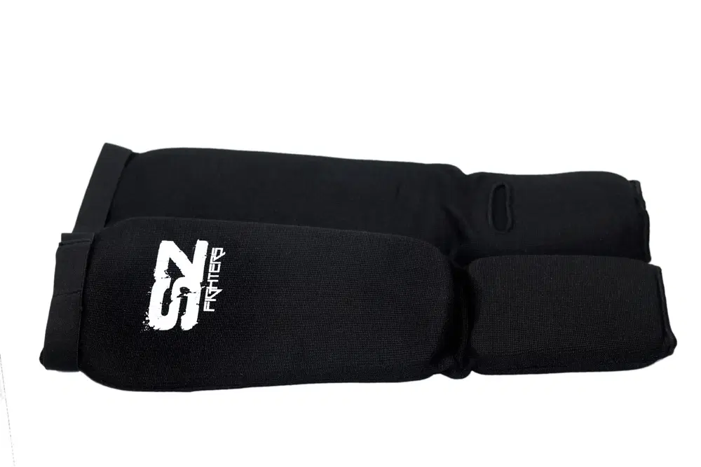 SZ Fighters – Протектор за крака – Black