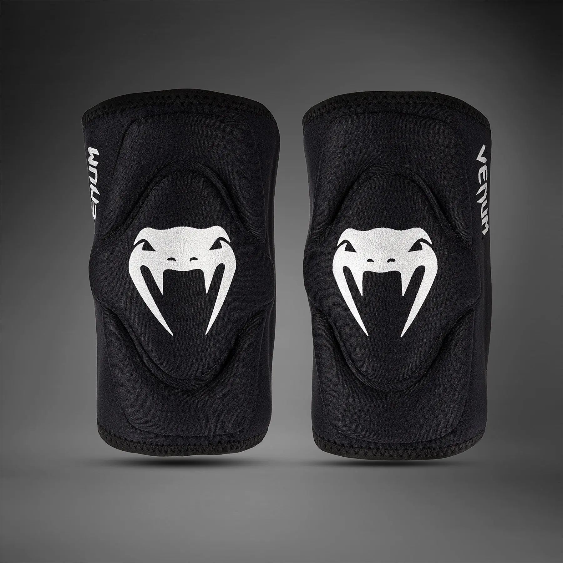 Наколенки - Venum Gel Kontact Knee Pads - Black/Silver
