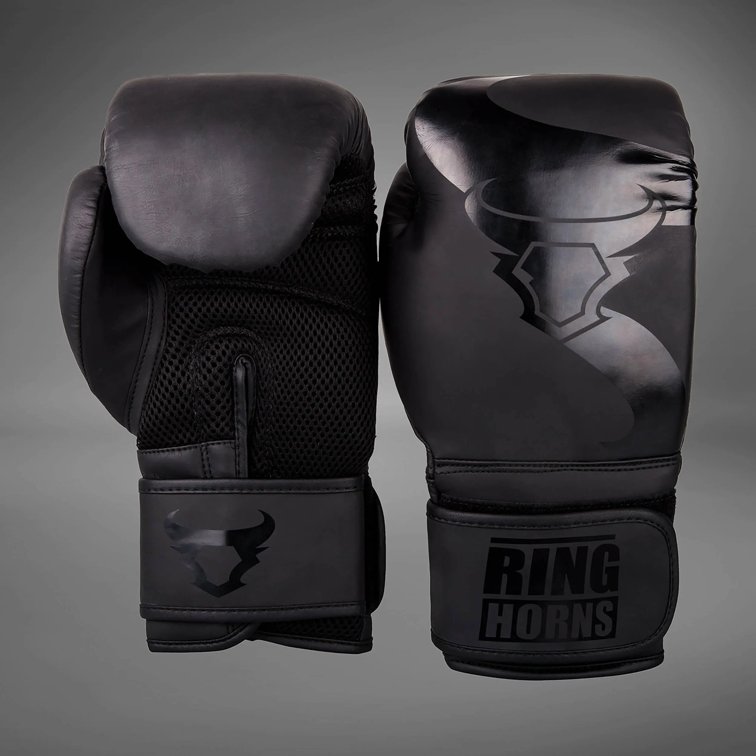 Ringhorns Charger by Venum Boxing Gloves – Black/Black