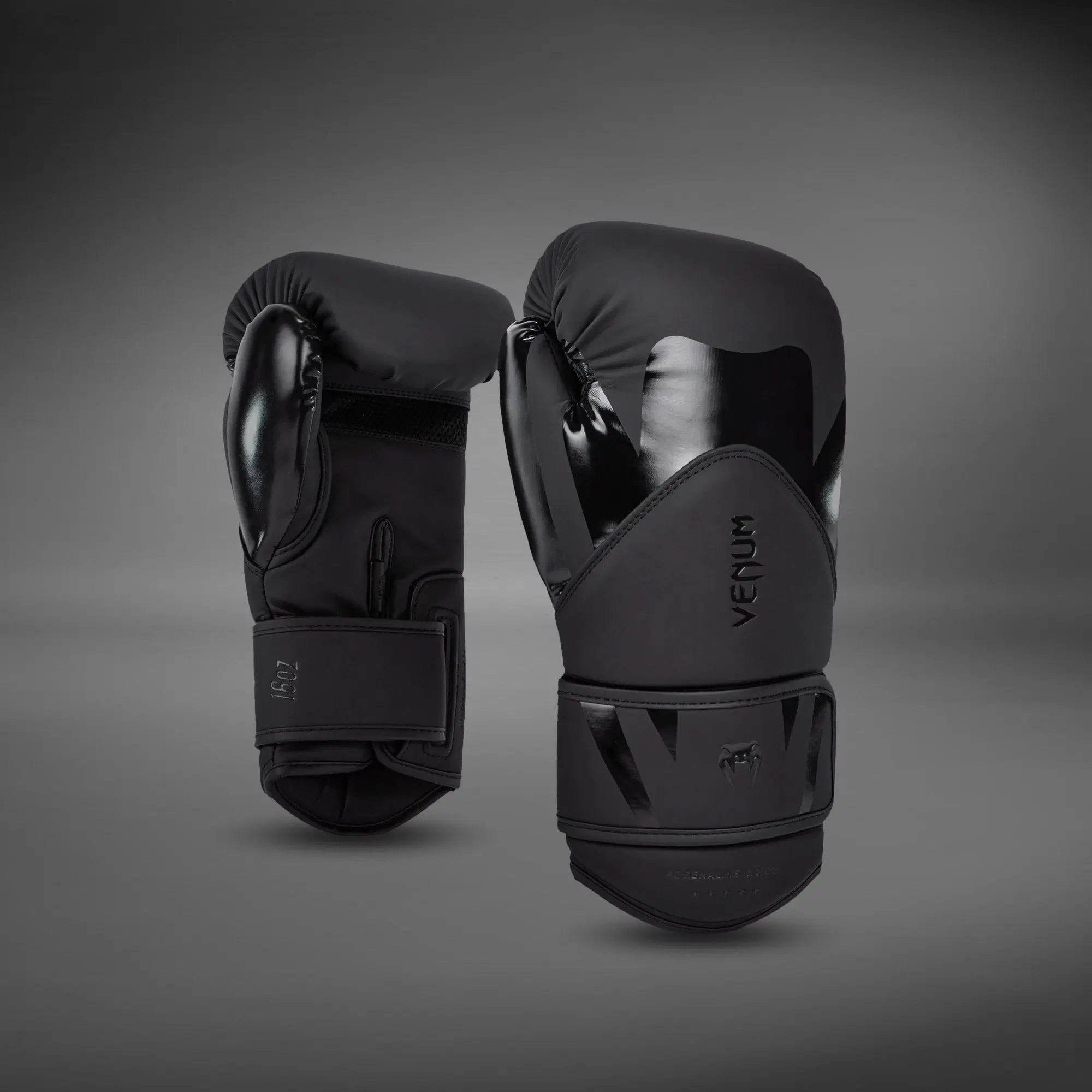 Venum Challenger 4.0 Boxing Gloves - Black/Black
