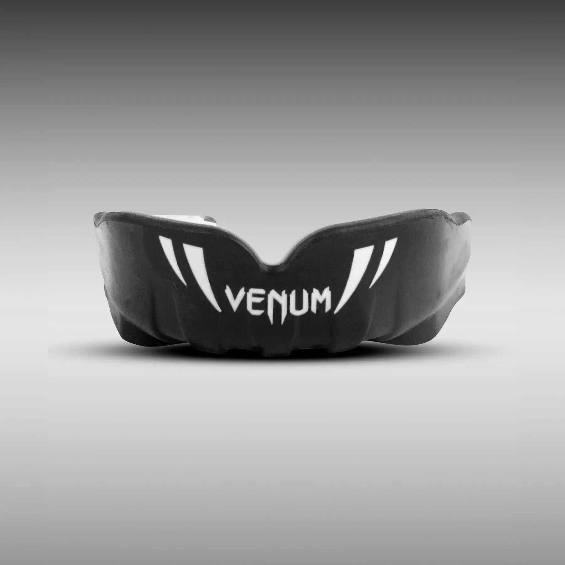 Ağız Koruyucu (10 YAŞ ALTI ÇOCUKLAR İÇİN) - Venum Challenger Kids Mouthguard - Black/White