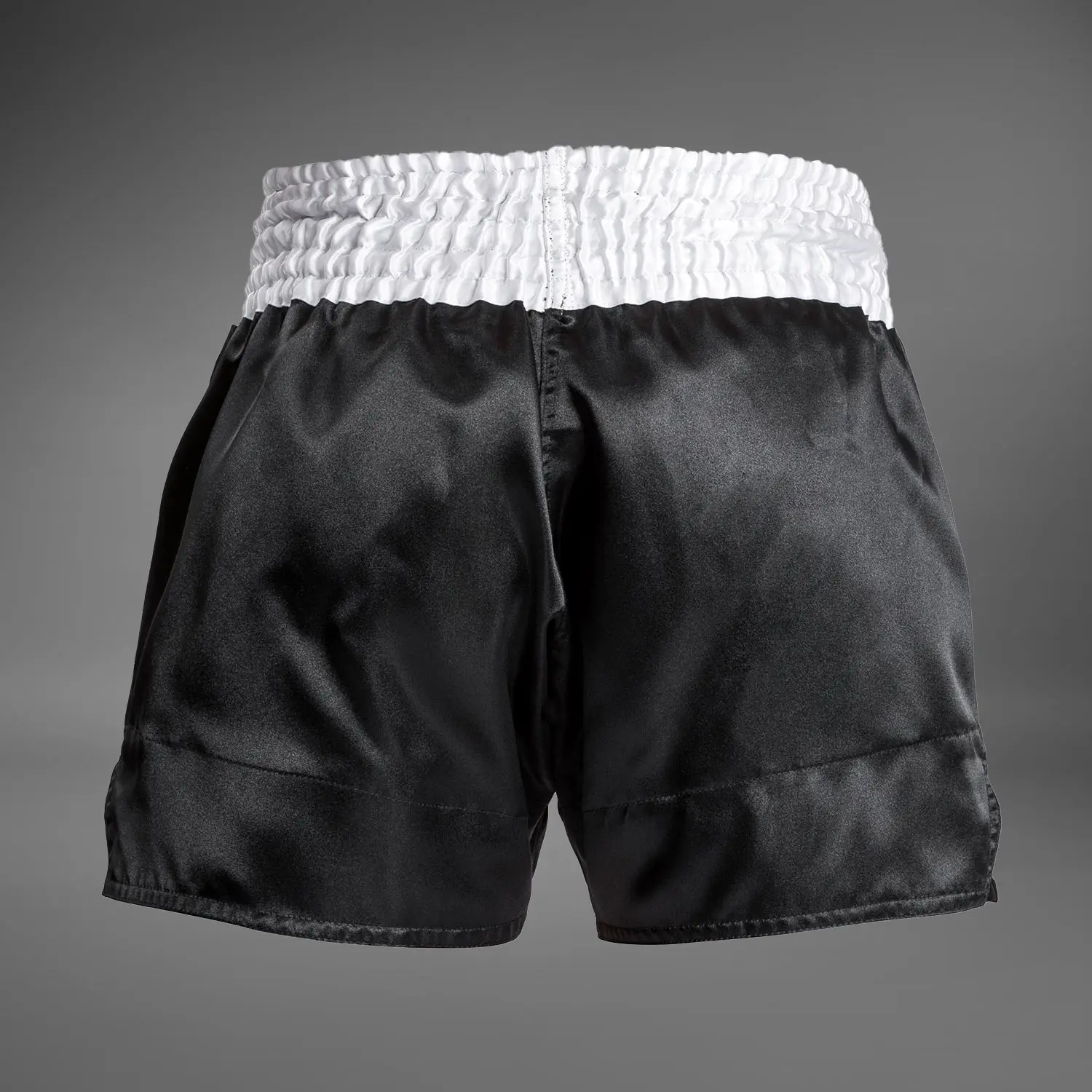 Муай Тай Шорти - Venum Classic Muay Thai Short - Black/White/White