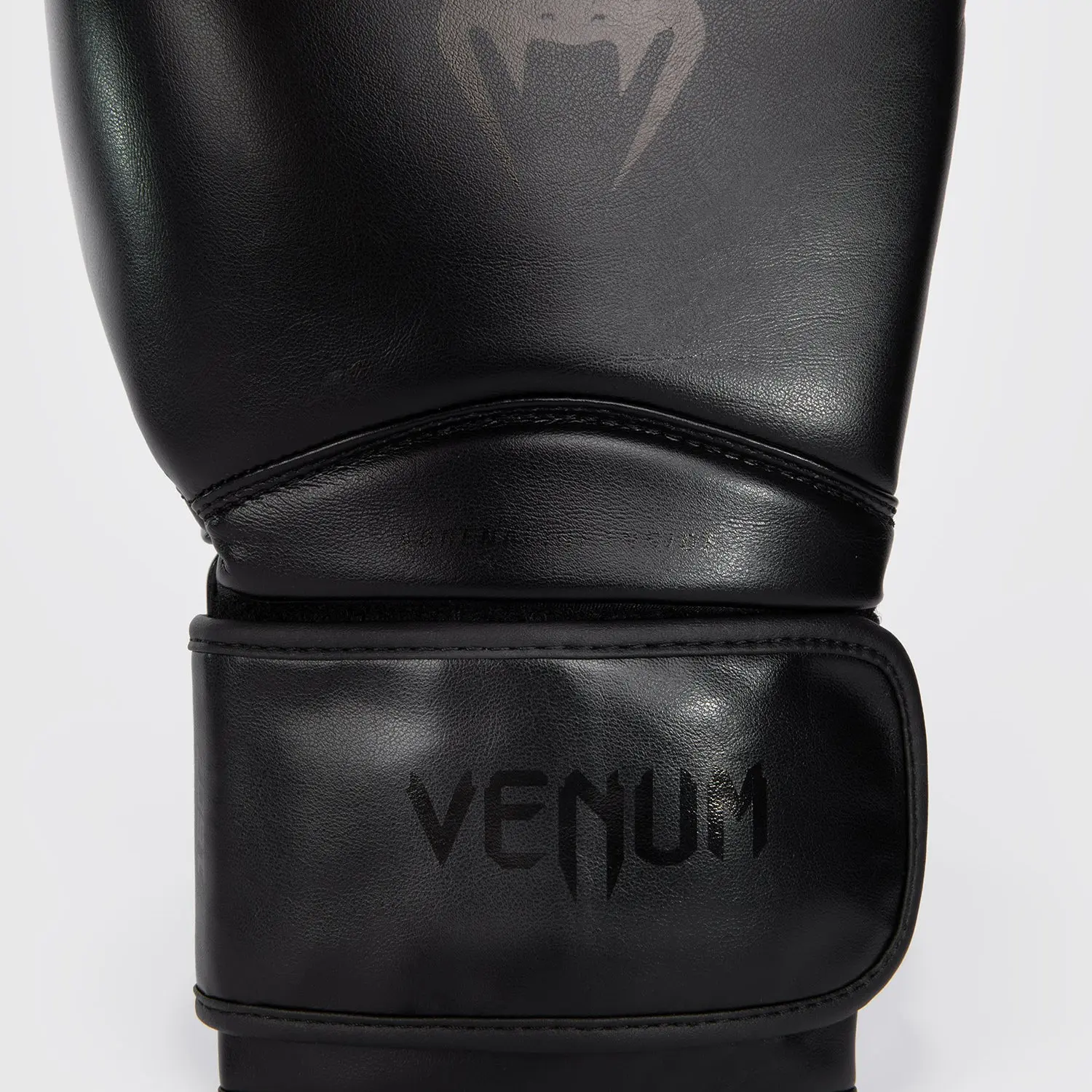 Venum Contender 1.5 Boxing Gloves - Black/Black