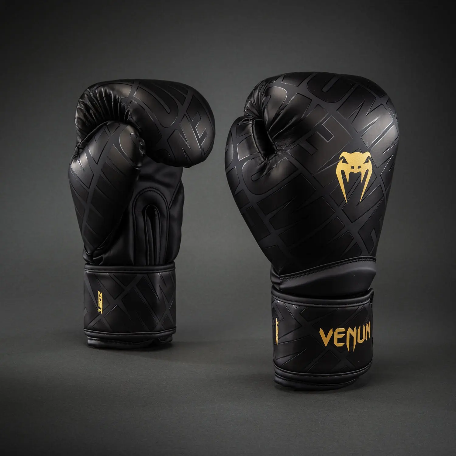 Venum Contender 1.5 XT 3D Boxing Gloves - Black/ Gold