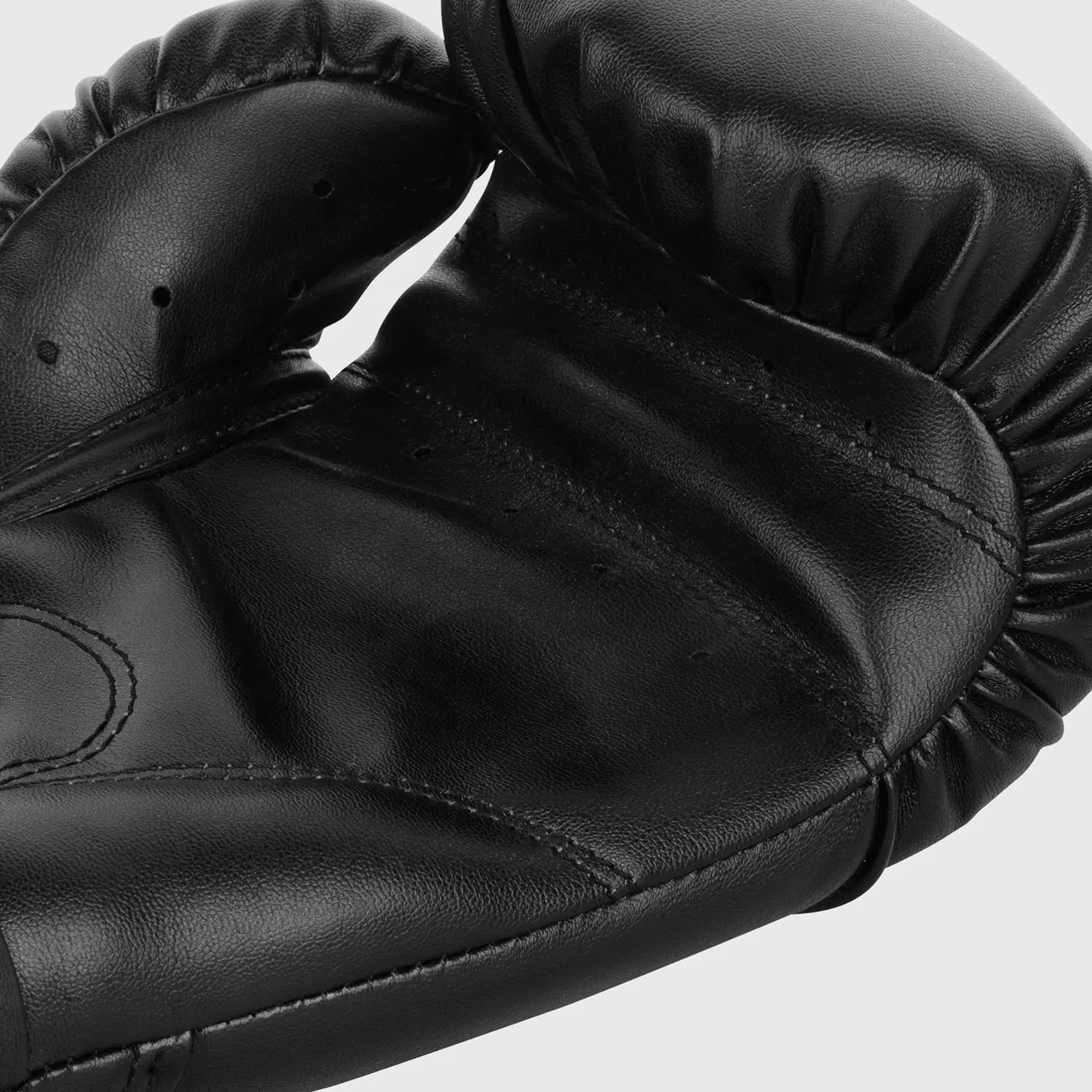 Venum Contender Boxing Gloves - Black/Grey лого Venum на закопчаване
