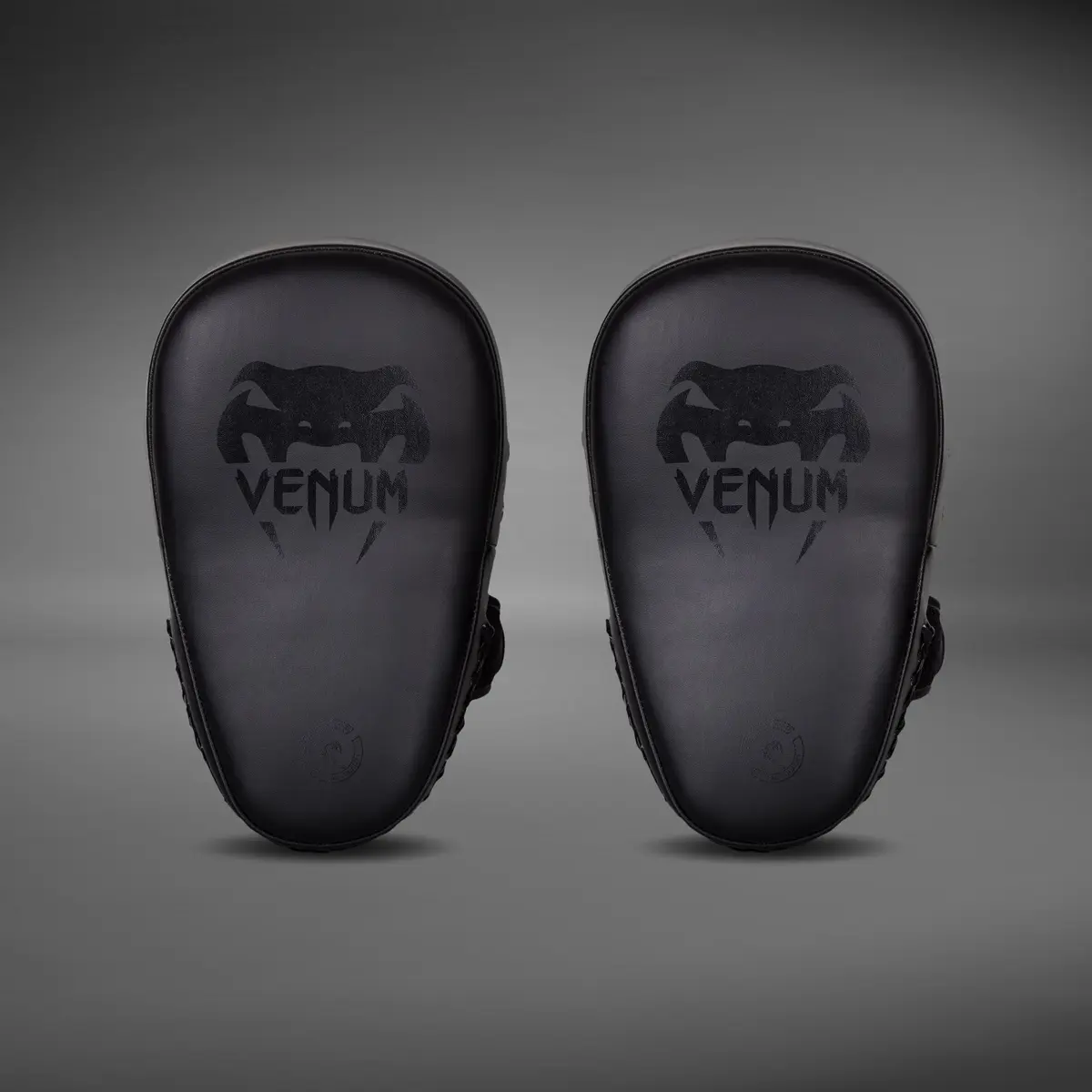 Venum Elite Big Focus Mitts - Black/Black