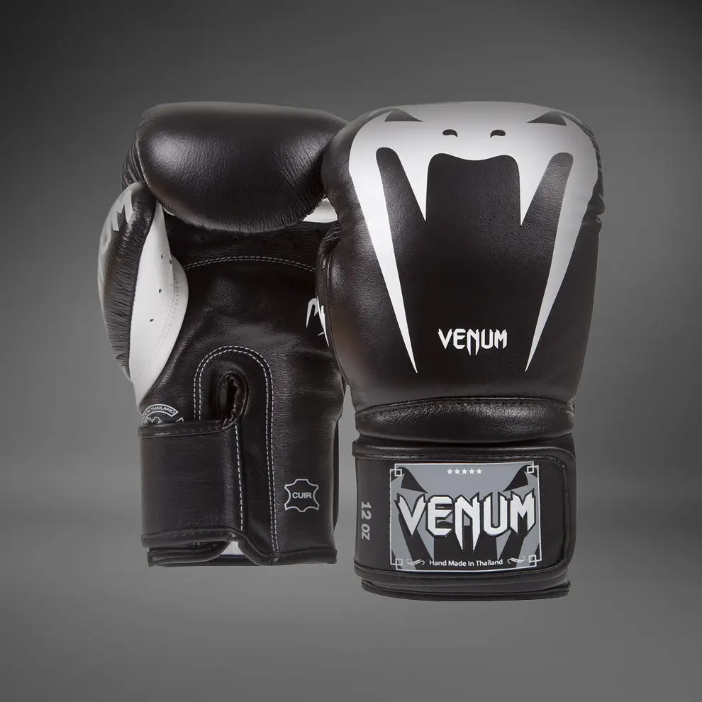 Venum Giant 3.0 Boxing Gloves - Nappa Leather Black