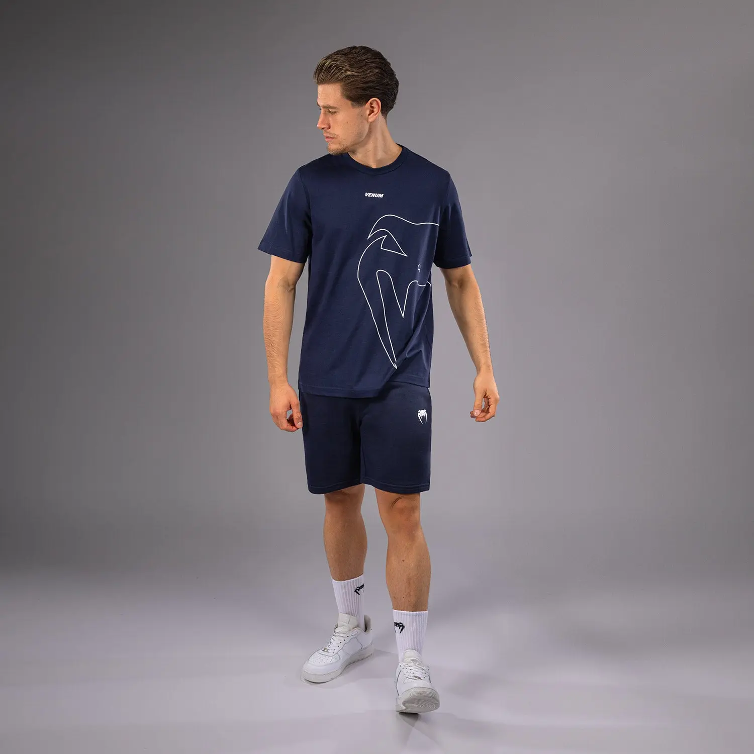 Тениска - Venum Giant Connect T-Shirt - Navy Blue