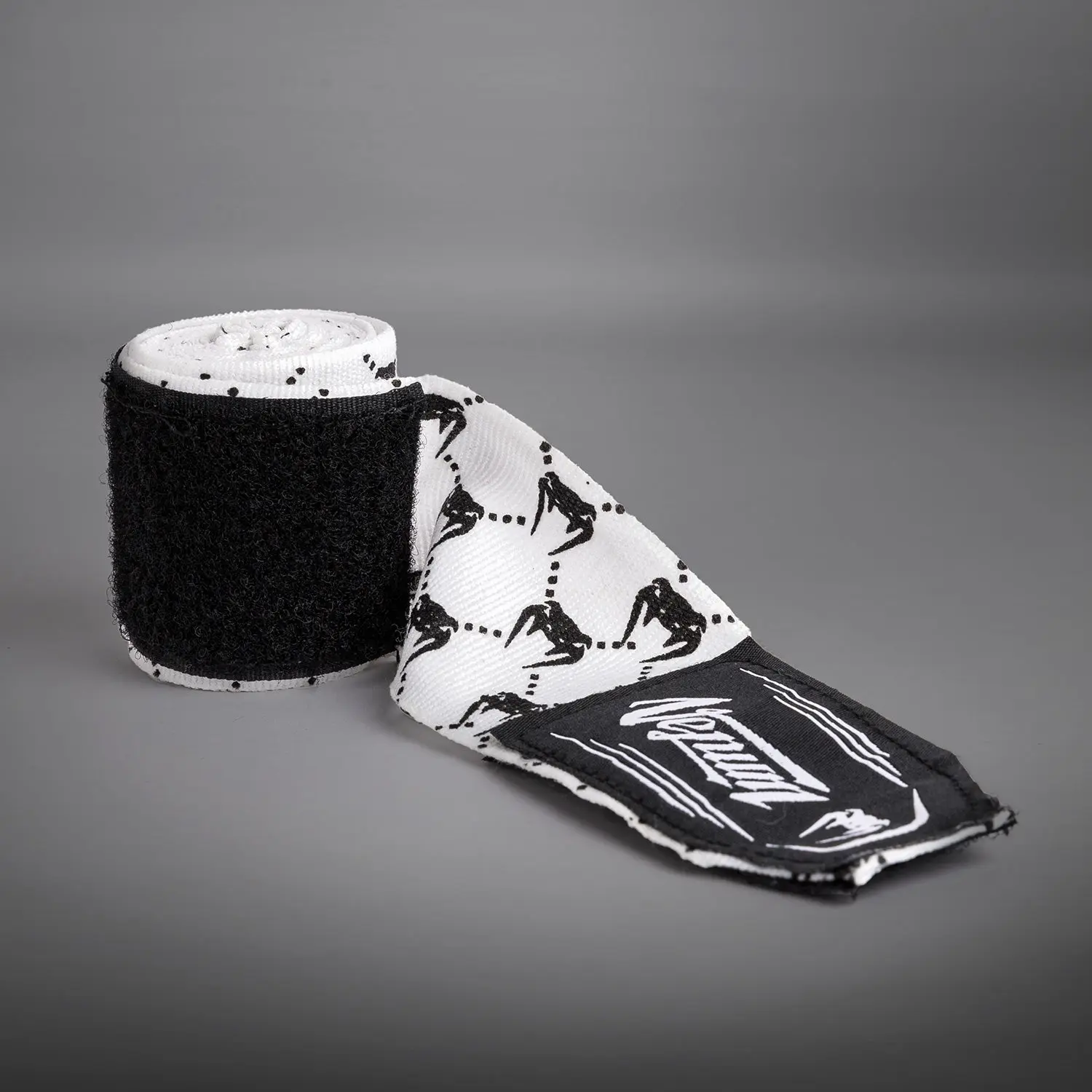 Бинтове - VENUM - Santa Muerte Handwraps - Black - 4.5m