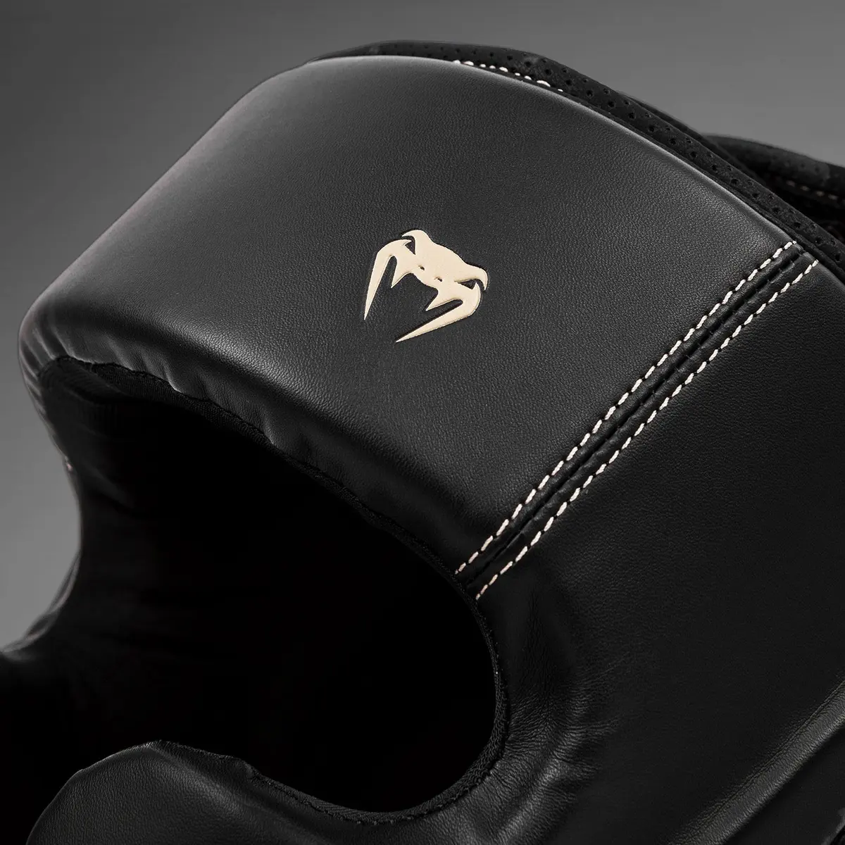 Venum Impact Evo Headgear - Black заден изглед с лого