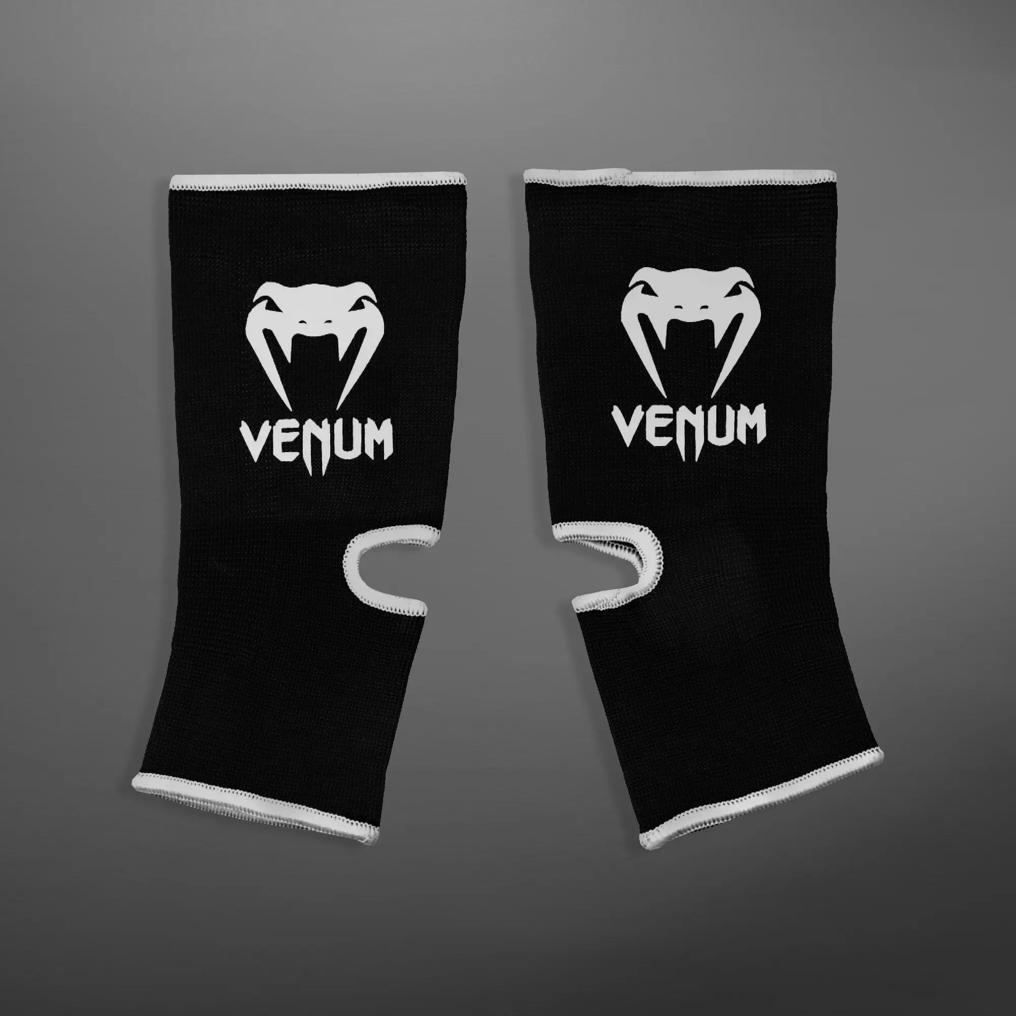 НАГЛЕЗЕНКИ - Venum "Kontact" Ankle Support Guard - Muay Thai / Kick Boxing - Black