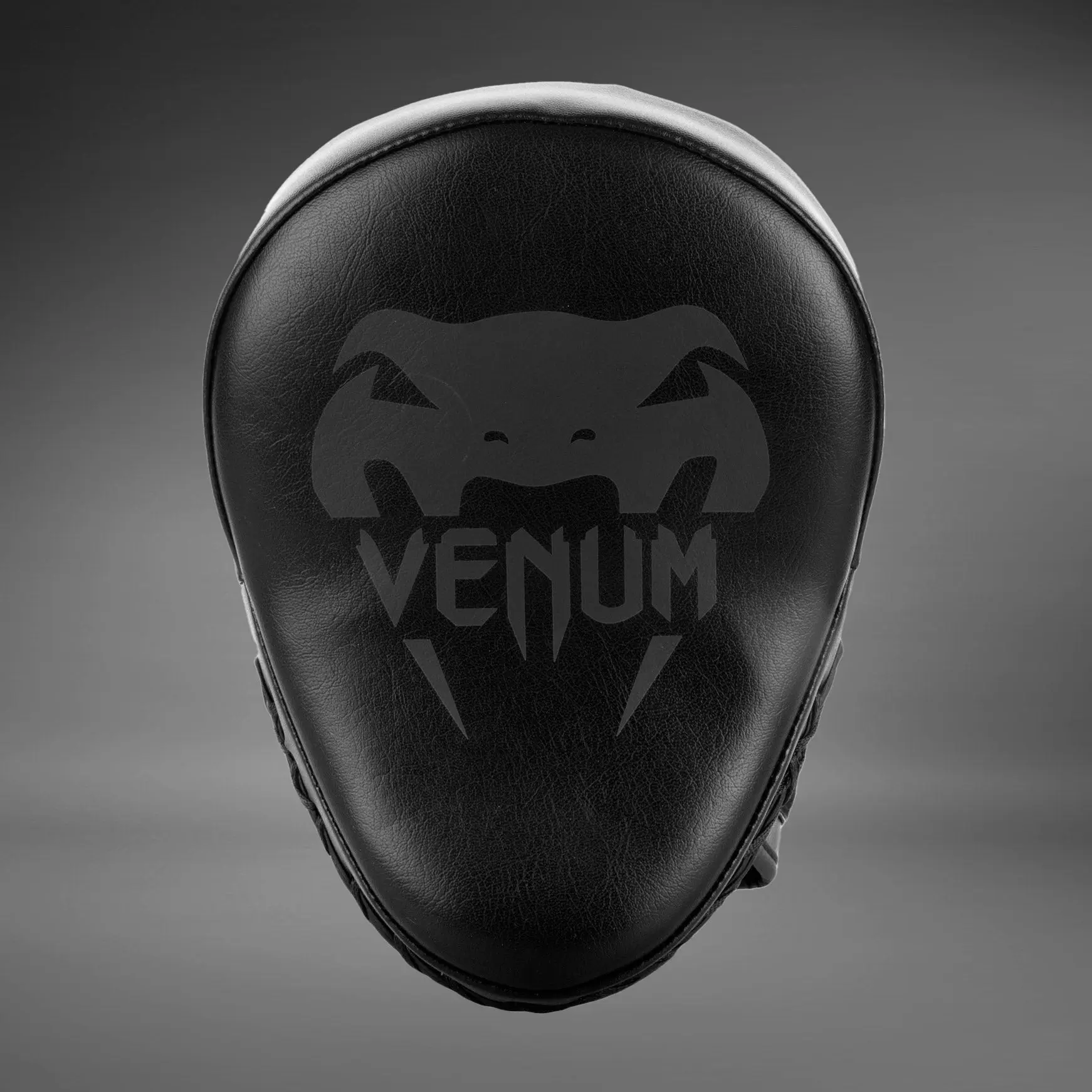 Лапи - Venum Light Focus Mitts - Black/Black (Pair)