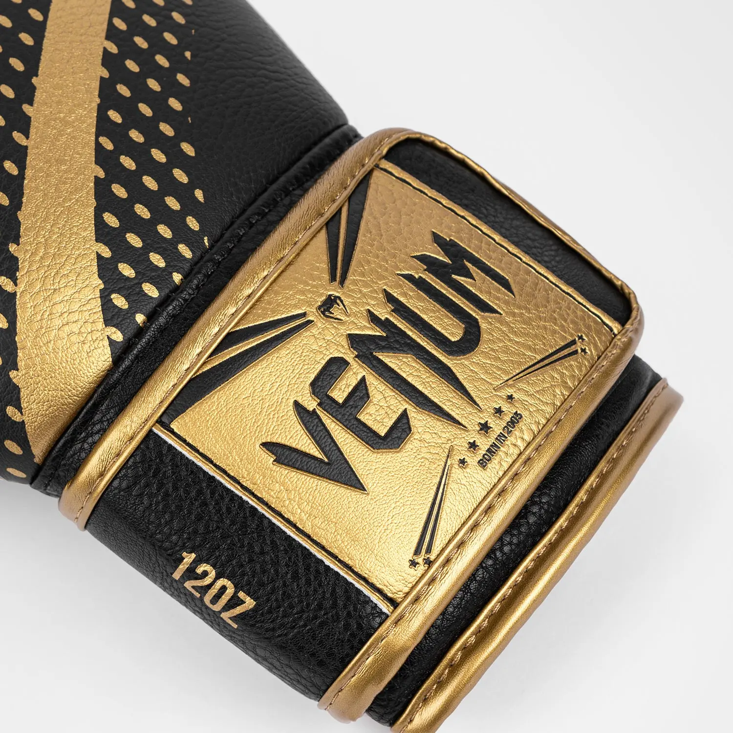 Venum Lightning Boxing Gloves - Gold/Black преден изглед