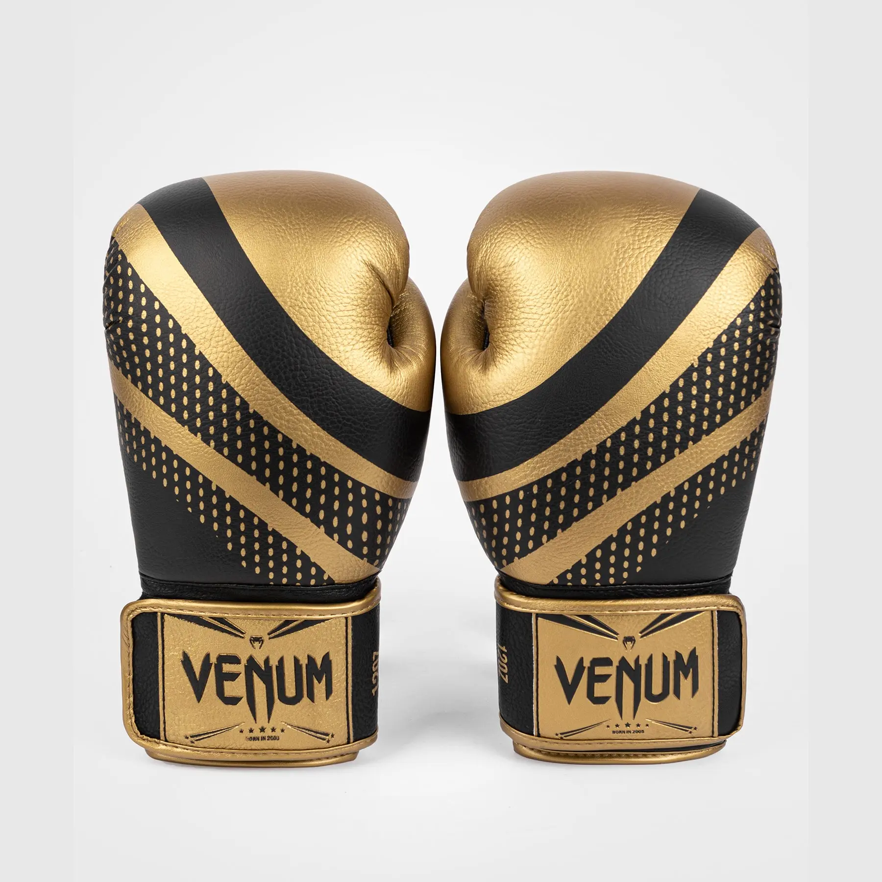 Venum Lightning Boxing Gloves - Gold/Black детайл