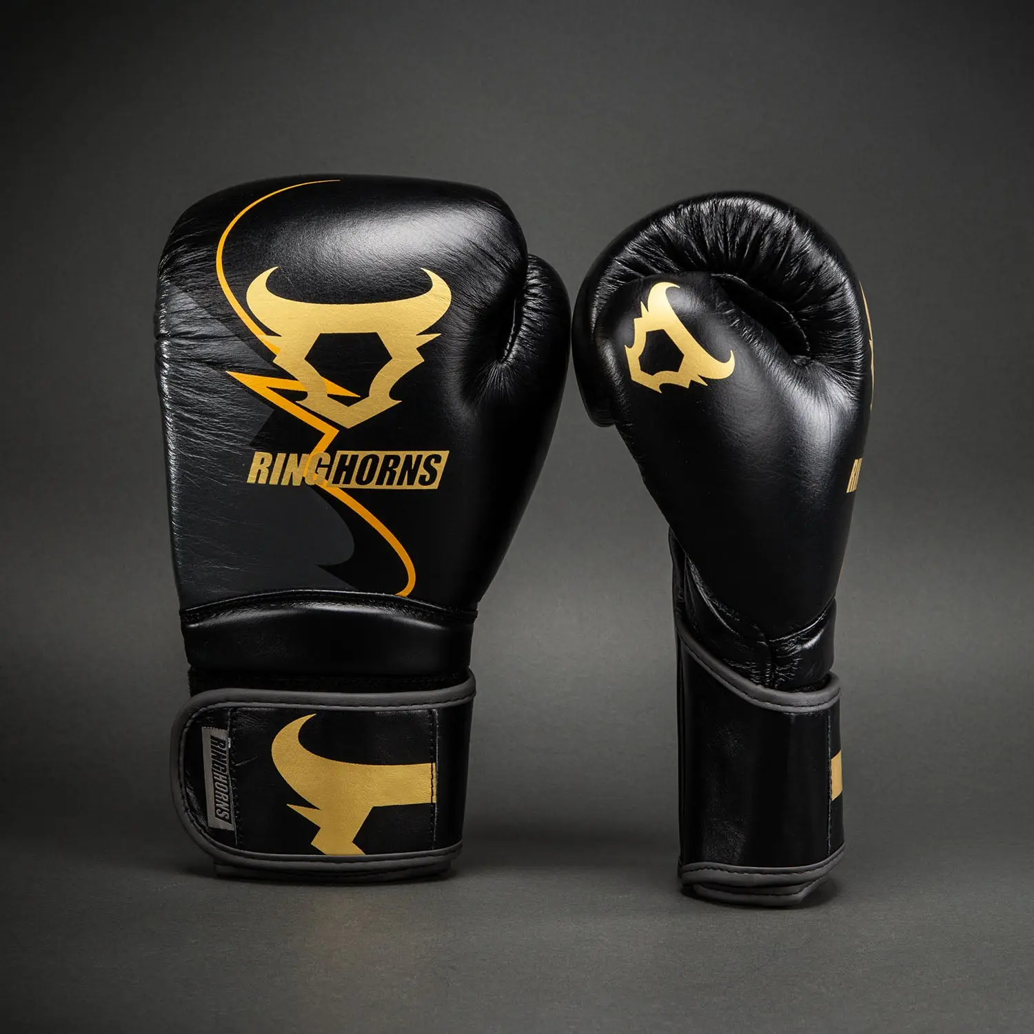 Ringhorns Charger by Venum Boxing Gloves - Black/Gold