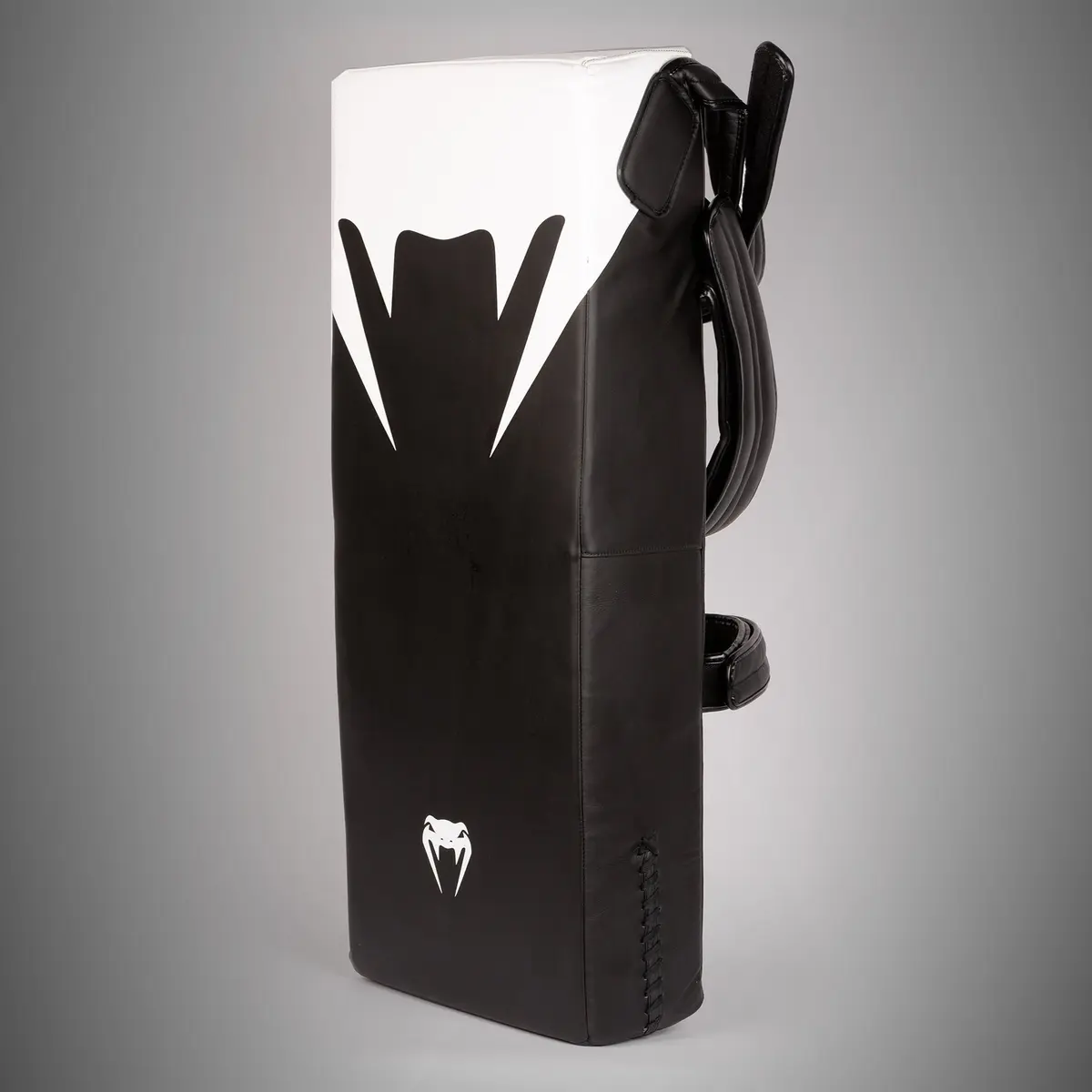 Venum Satchel Kick Shield - Black/White