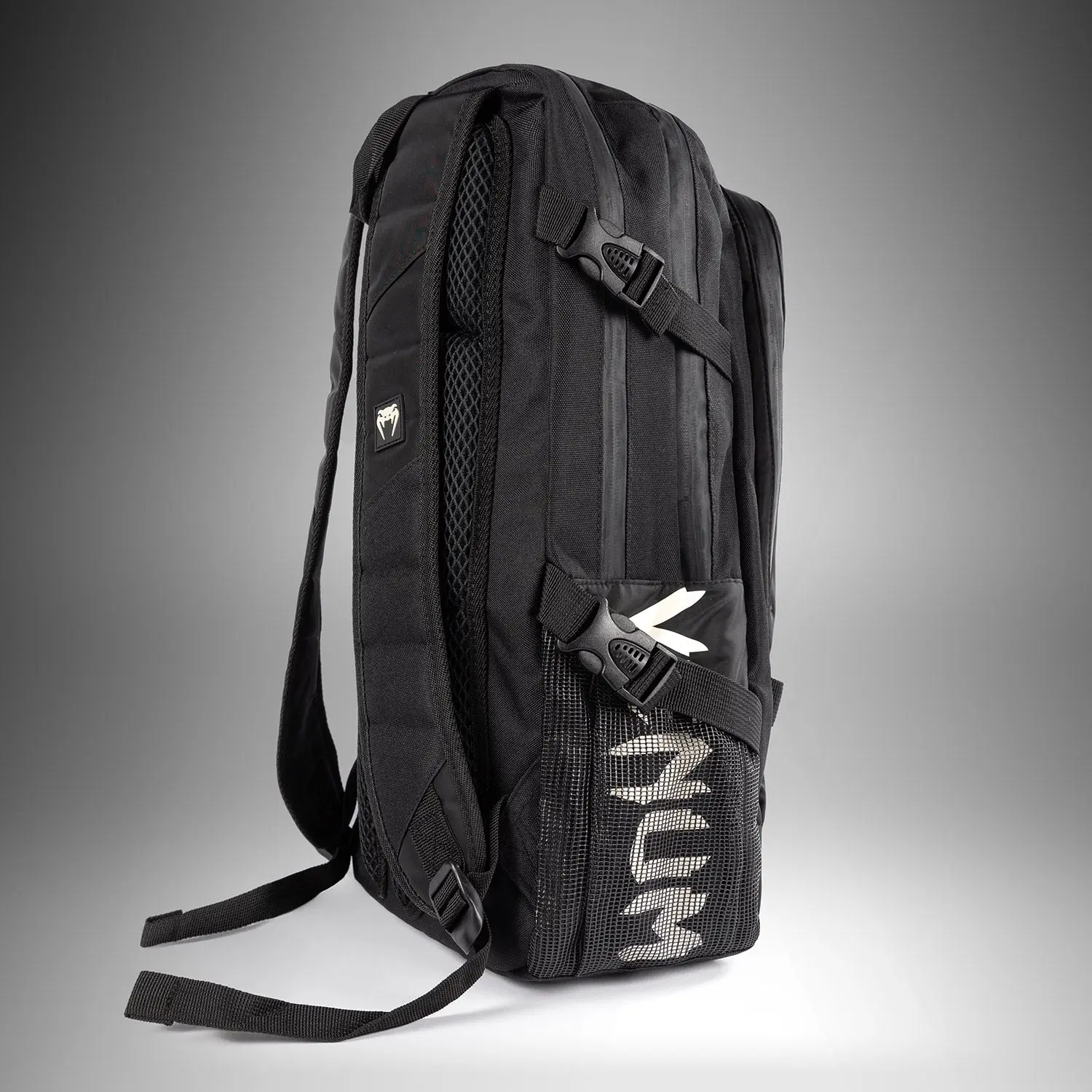 Venum Shockwave Backpack (20-25L)- Black, страничен изглед