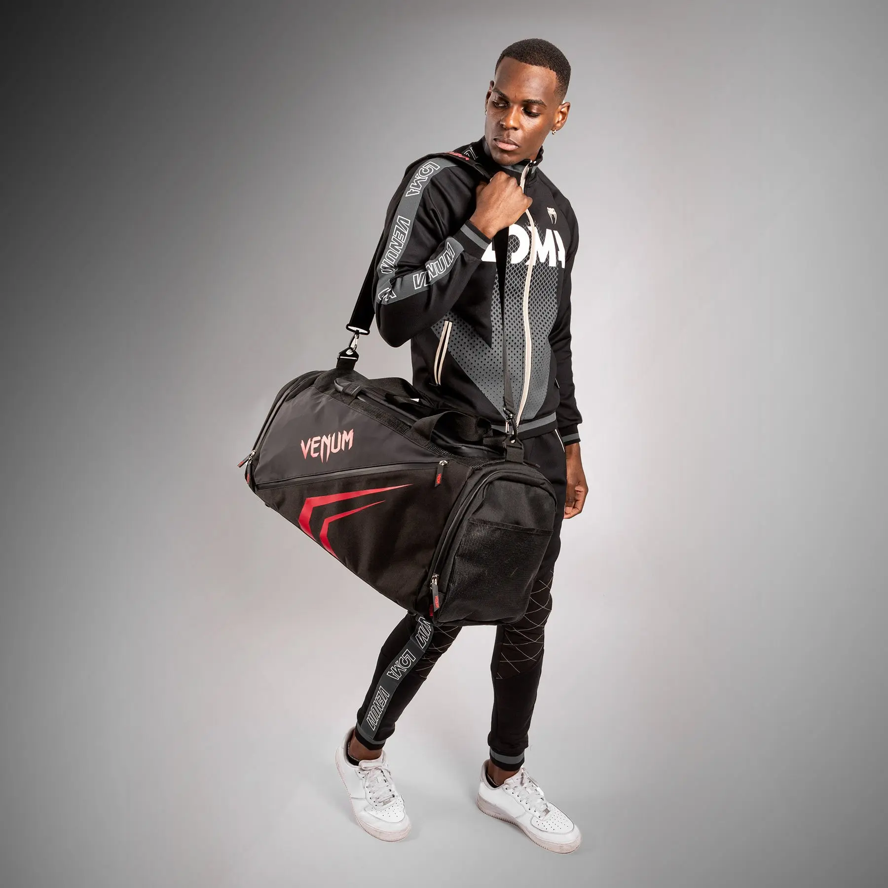 Venum Trainer Lite Evo Sports Bags (48L) - Black/Red