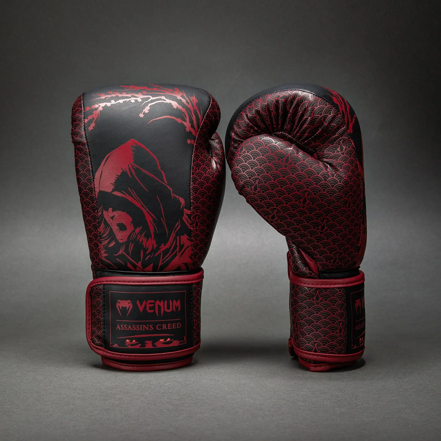 Venum x Assassin's Creed Shadows Boxing Gloves - Burgundy/Black